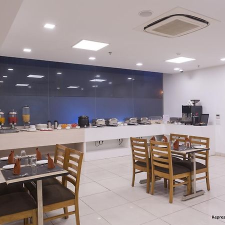 Hotel Manesar Gurgáon Kültér fotó