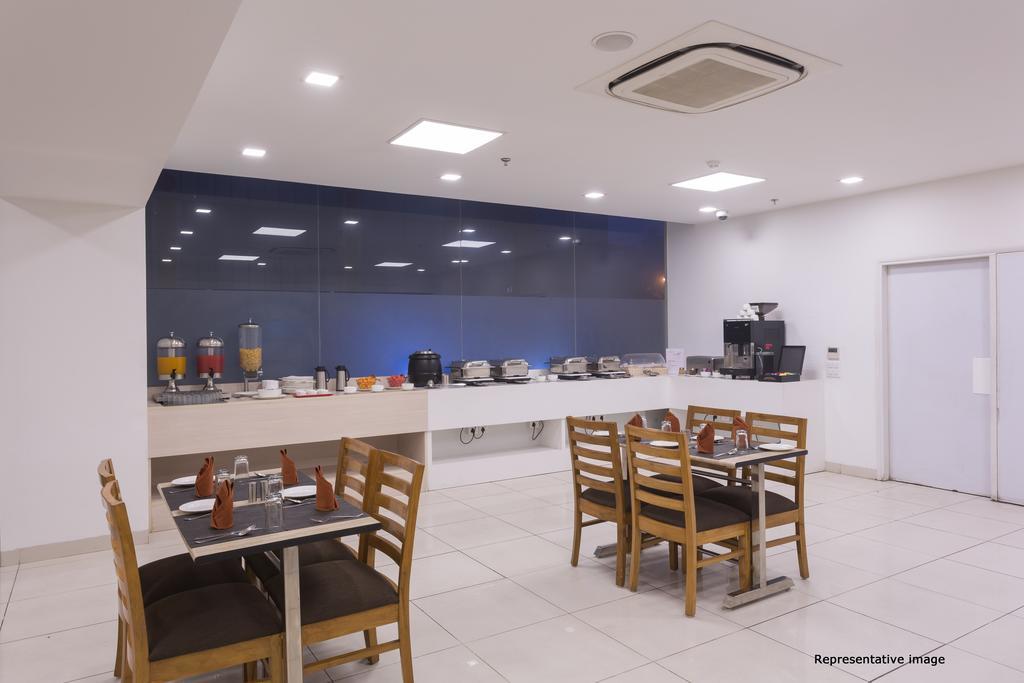 Hotel Manesar Gurgáon Kültér fotó